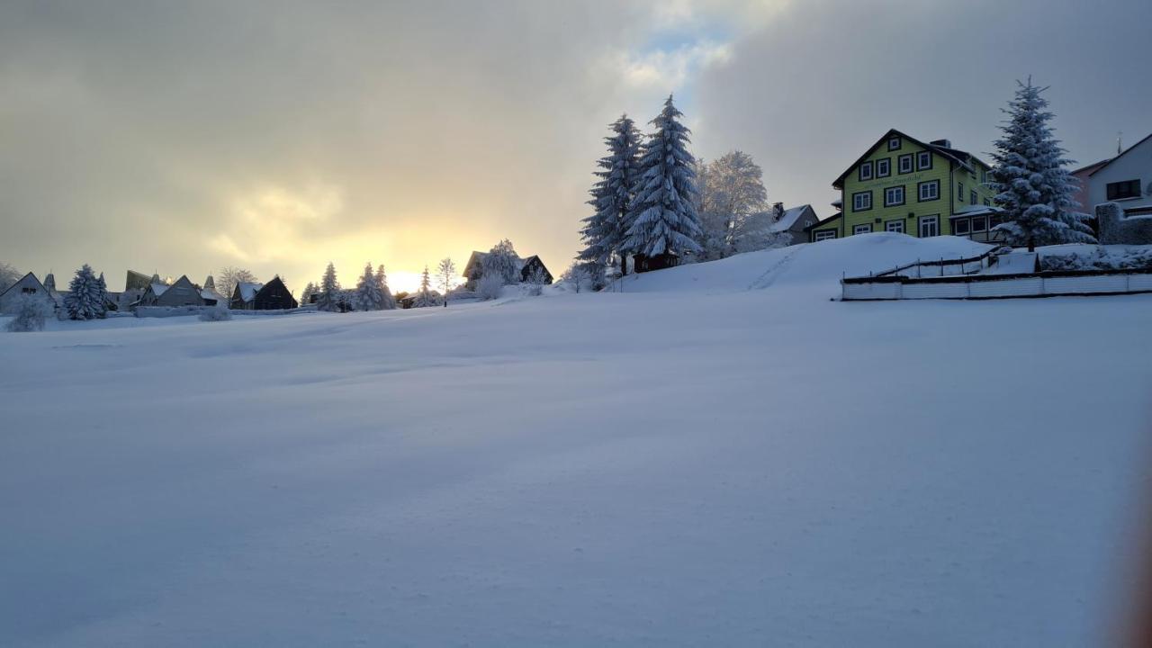 Hotel Schoene Aussicht Masserberg Exterior photo